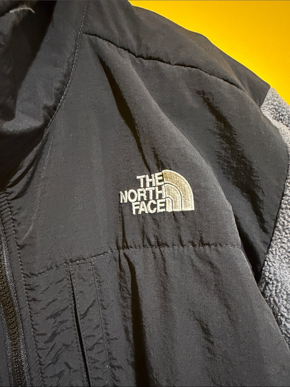 The North Face Men's Black and Gray Fleece Jacket - Picture 2 of 4
